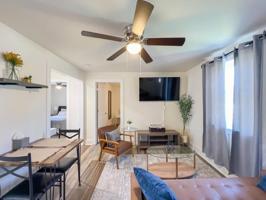 Апартаменты 2Br Cedar Lane Road Retreat At Swamp Rabbit Trail! Гринвилл Экстерьер фото